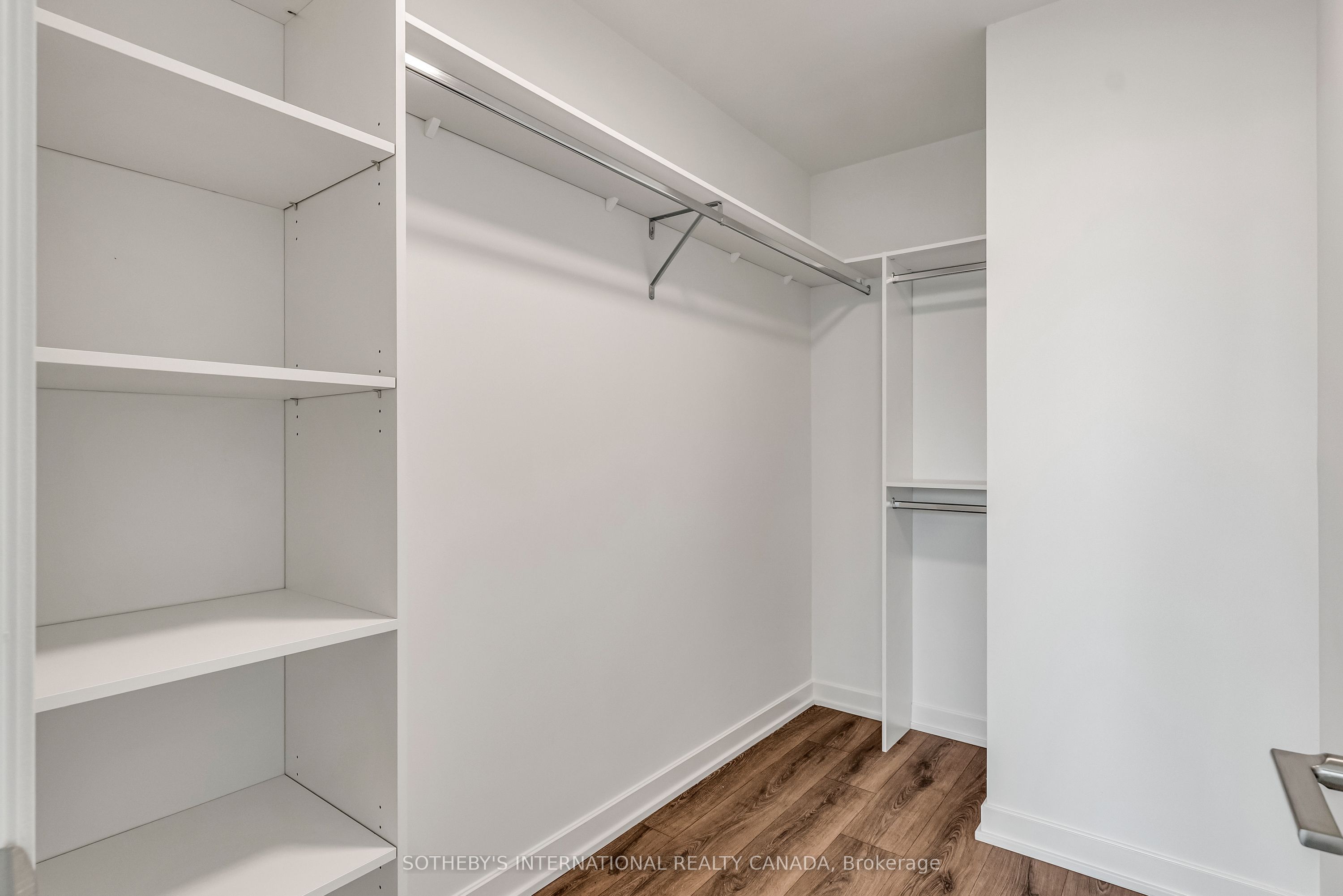 88 Bathurst Street, #1122