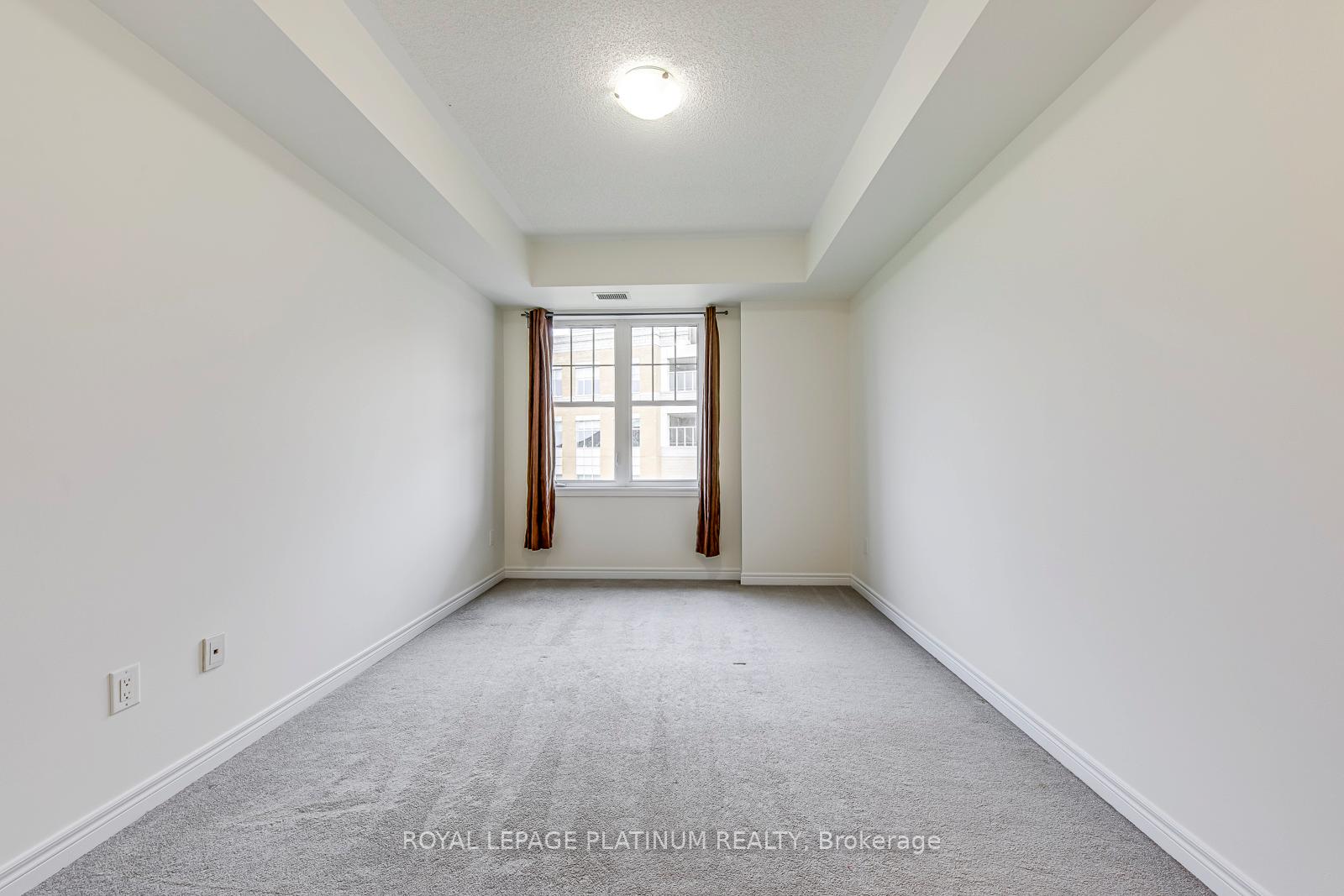 2 Bedrooms Condo at 2339 Sawgrass, Oakville For sale