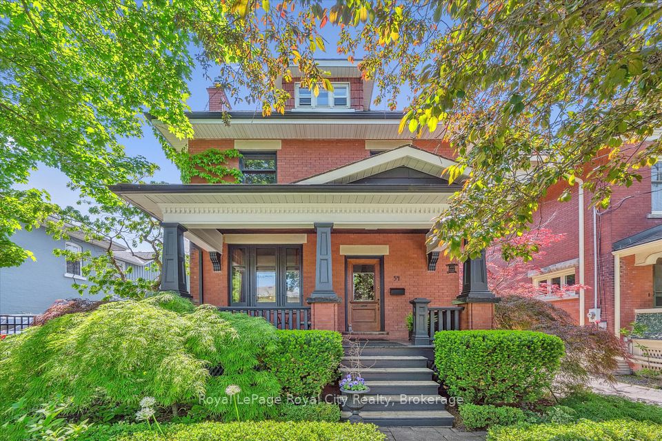 54 Clinton