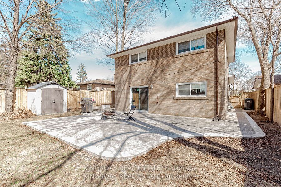 1395 Tyneburn Crescent