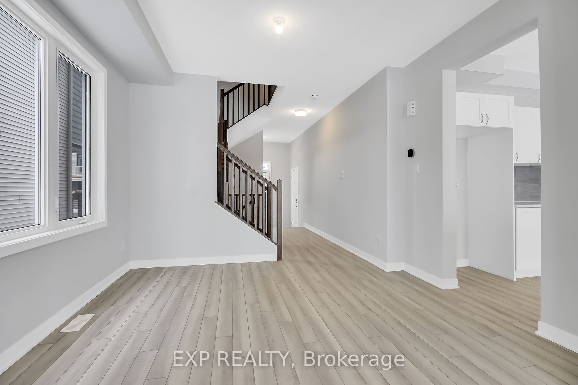 309 Cornflower Row, Stittsville - Munster - Richmond 8209 - Goulbourn Twp From Franktown Rd/South To Rideau
