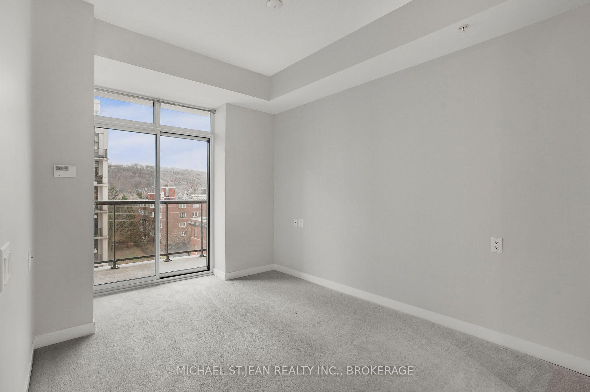 1 Bedroom Condo at 85 Robinson,  Hamilton For sale