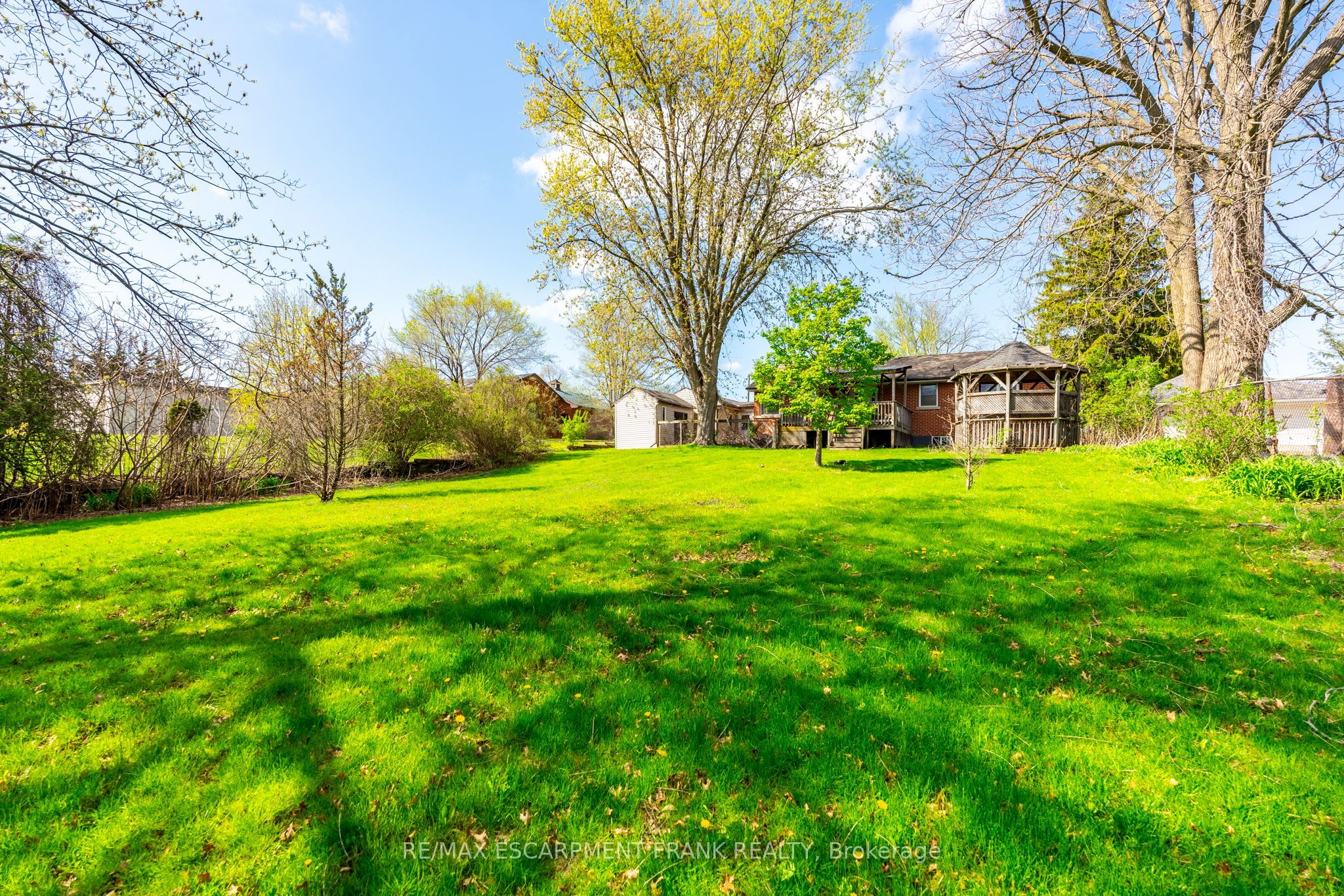 699 RYMAL Road W, Hamilton Gurnett