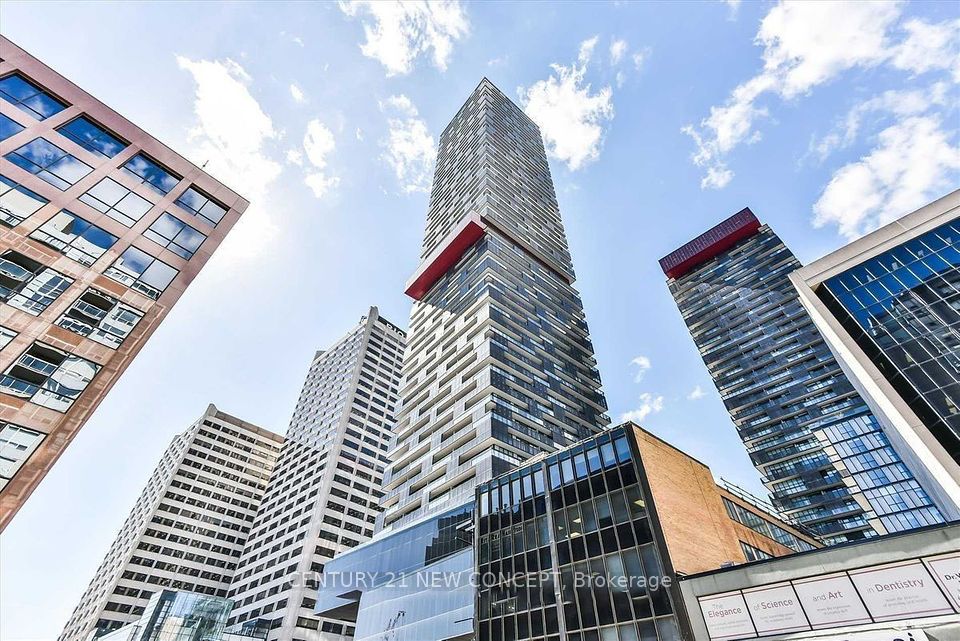 8 Eglinton