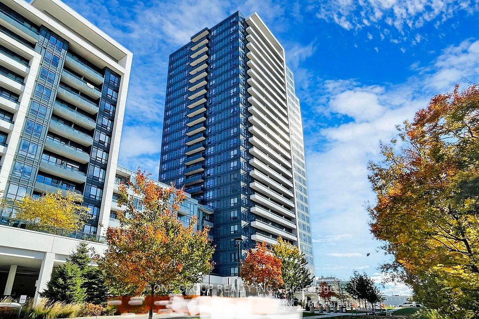 7890 Bathurst