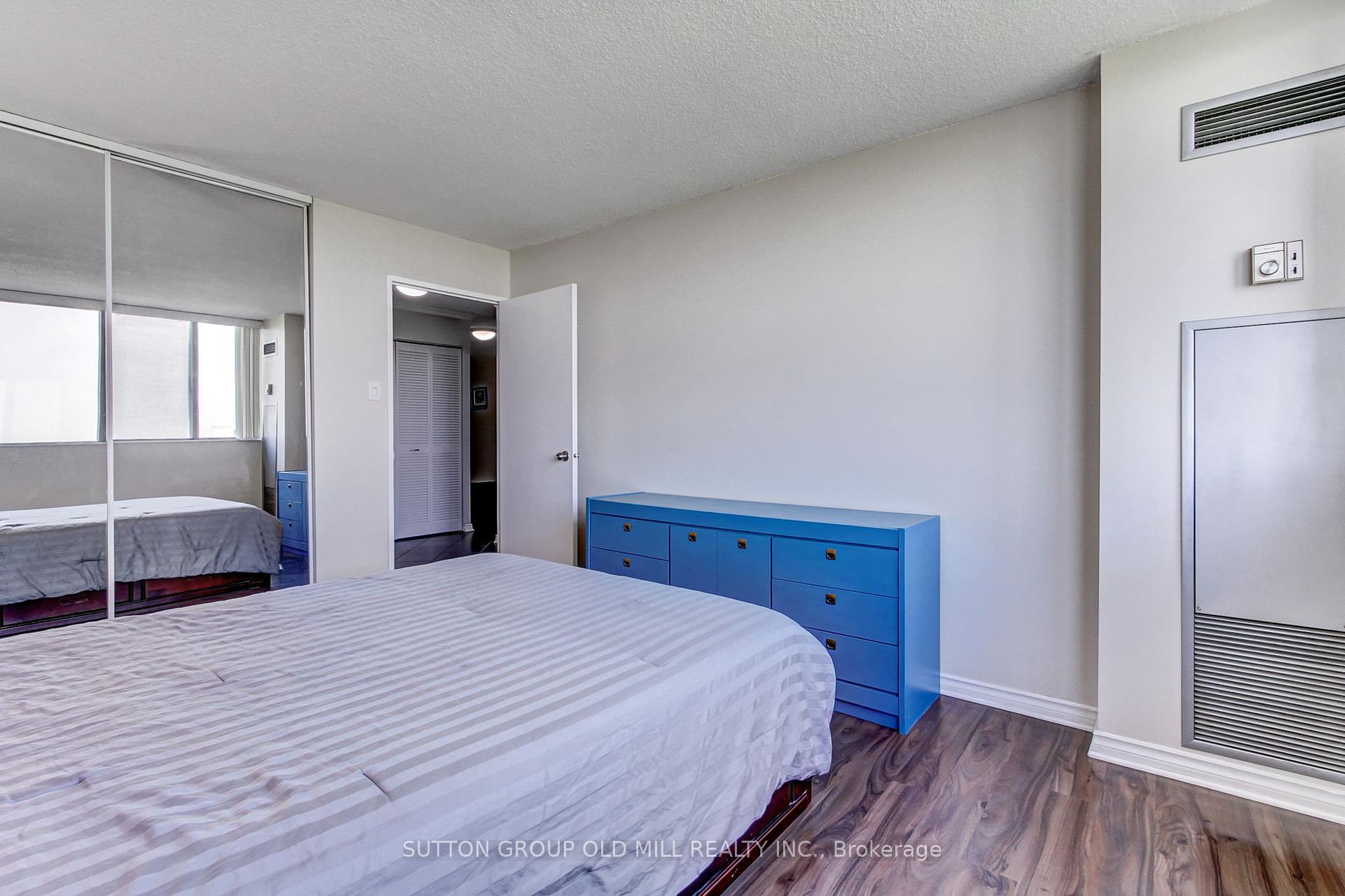 3 Bedrooms Condo at 133 Torresdale, Toronto For sale