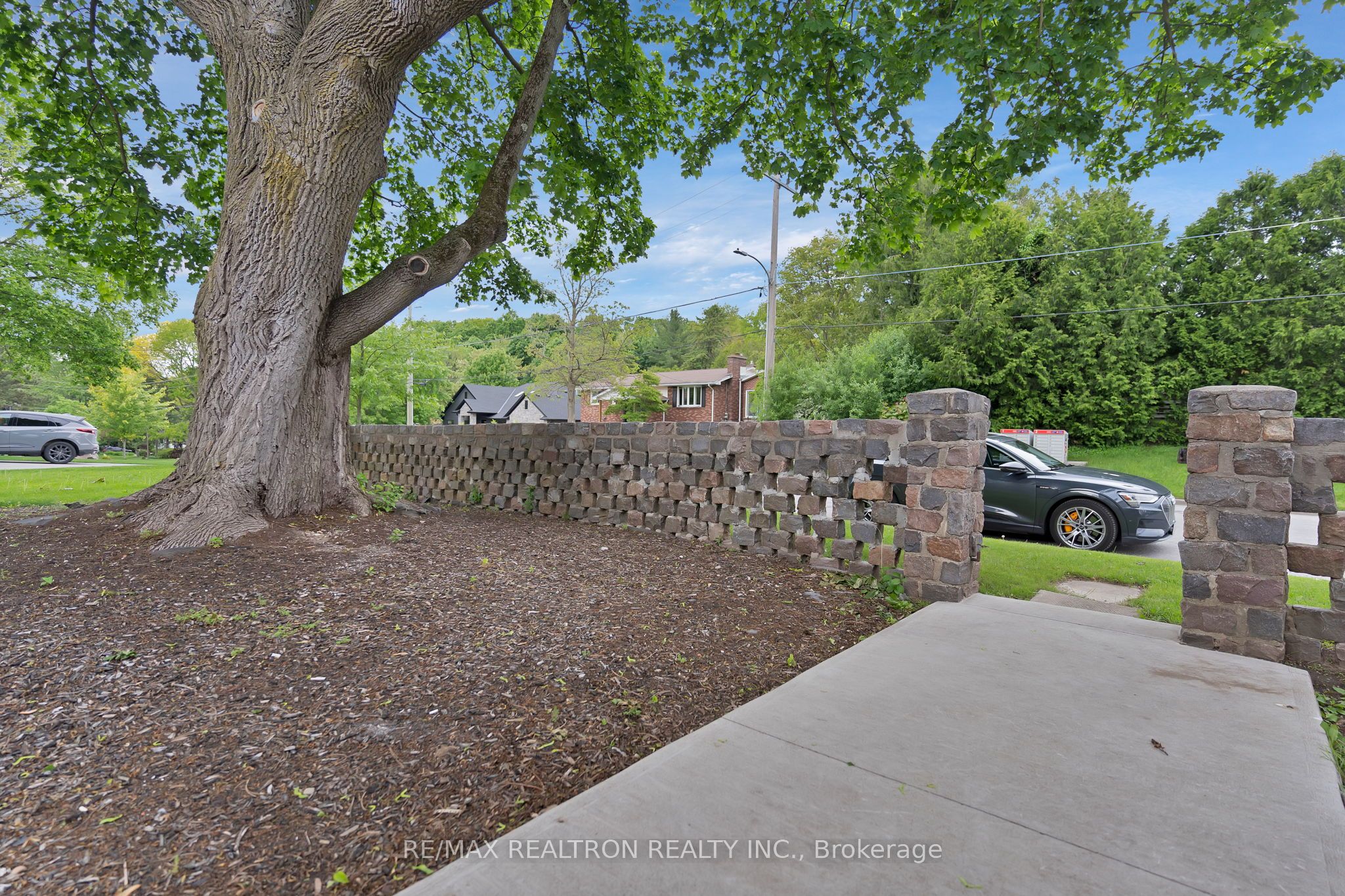 891 Riverside Drive