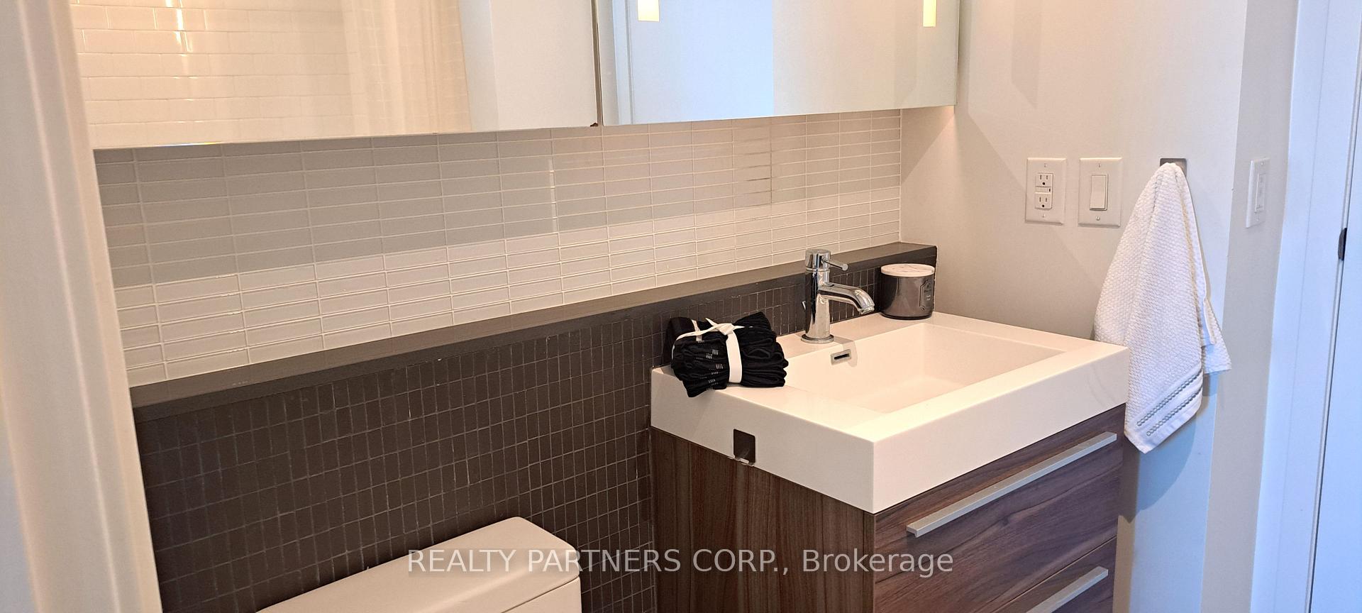3 Bedrooms Condo at 8 Dovercourt,  Toronto For sale
