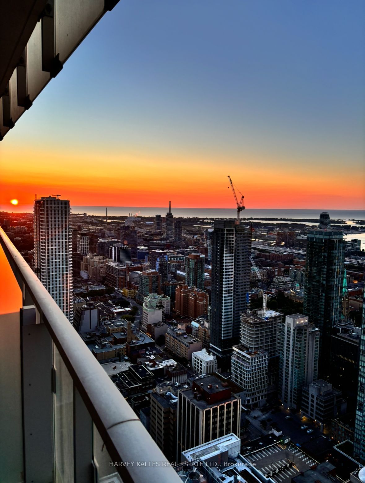 197 Yonge Street 4908