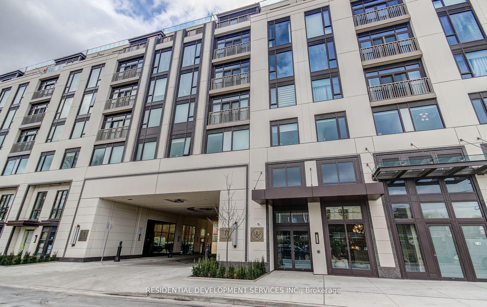 3 Bedrooms Condo at 1 Strathgowan,  Toronto For sale