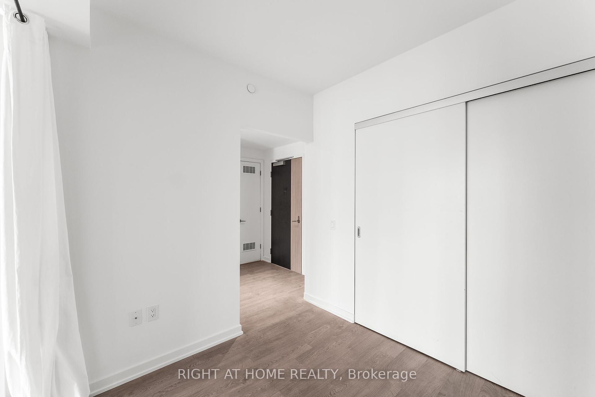 2 Bedrooms Condo at 50 Power, Toronto For sale