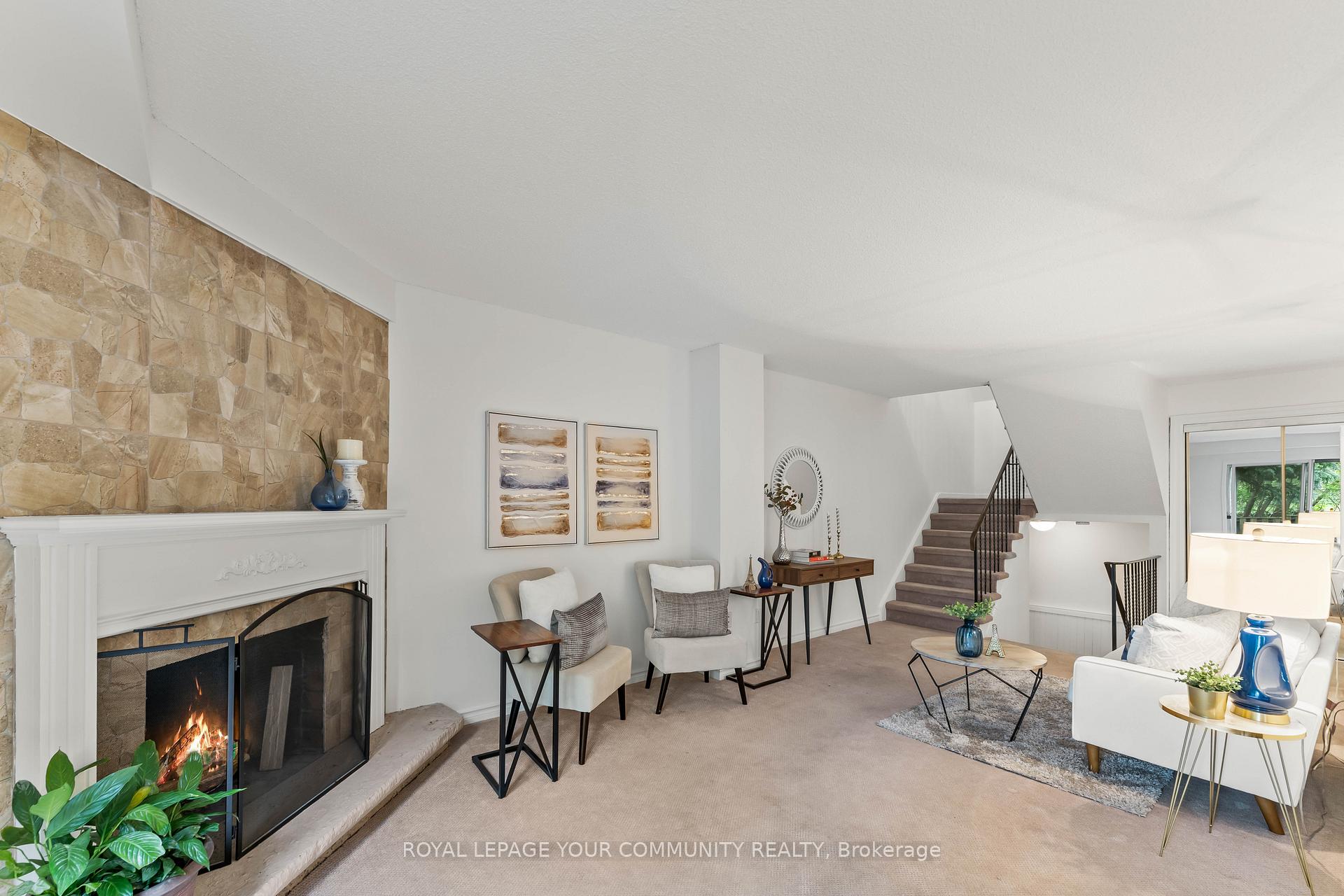 6 Bedrooms Condo at 2655 Gananoque, Mississauga For sale