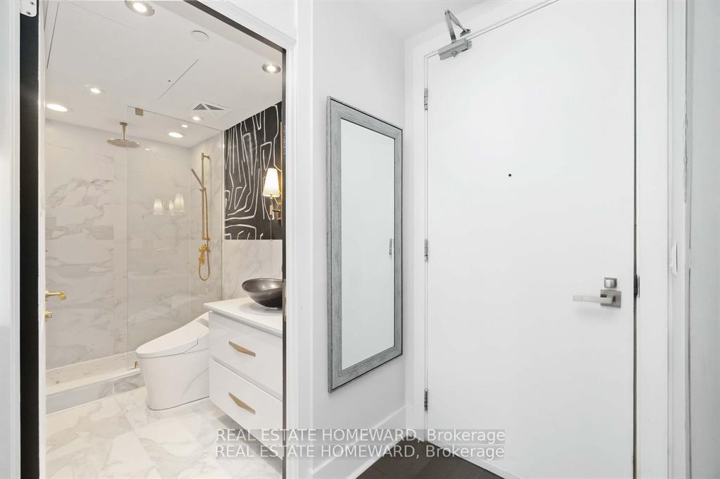 Condo at 32 Davenport, Toronto For sale