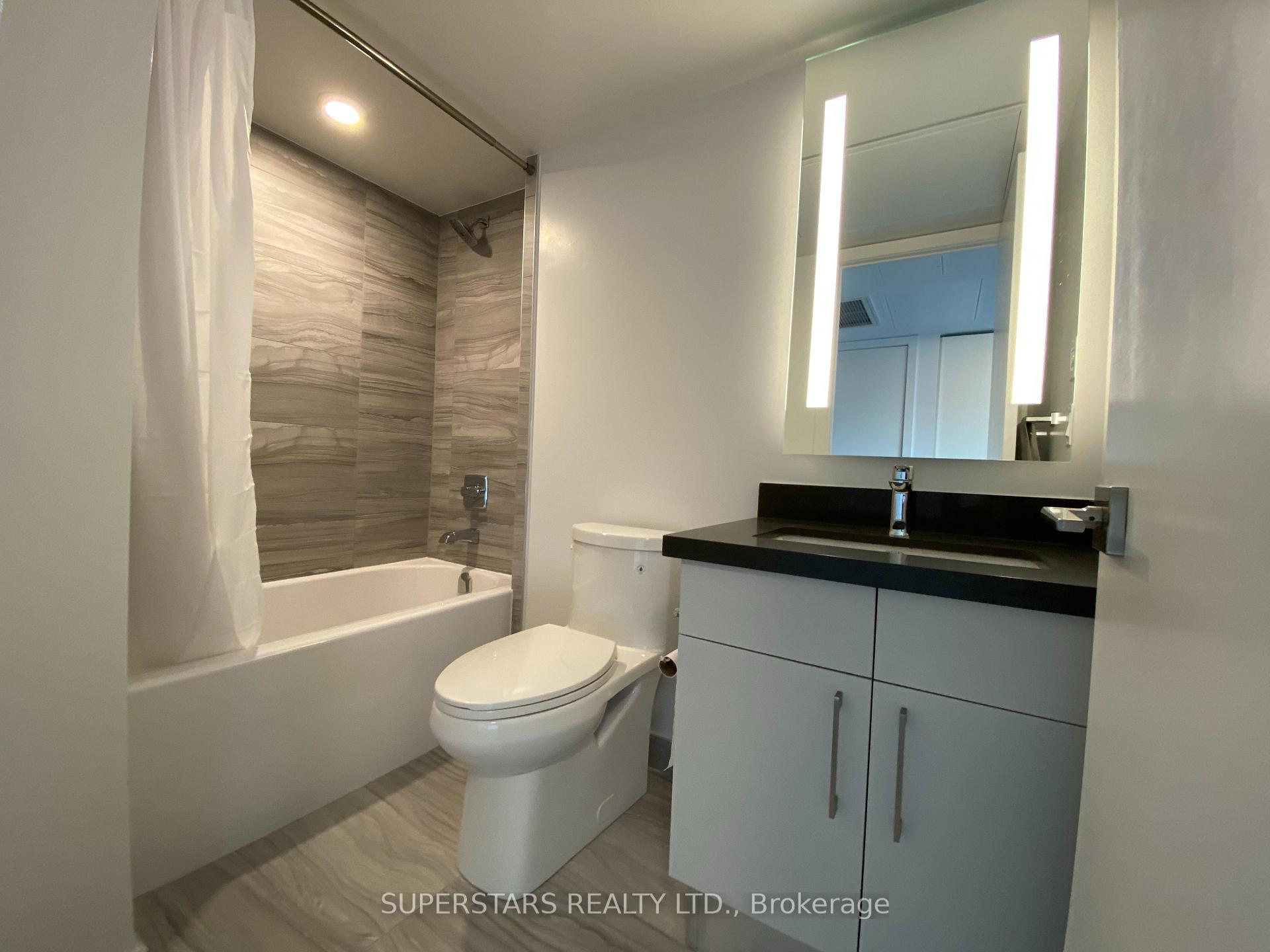 1 Bedroom Condo at 188 Cumberland,  Toronto For sale
