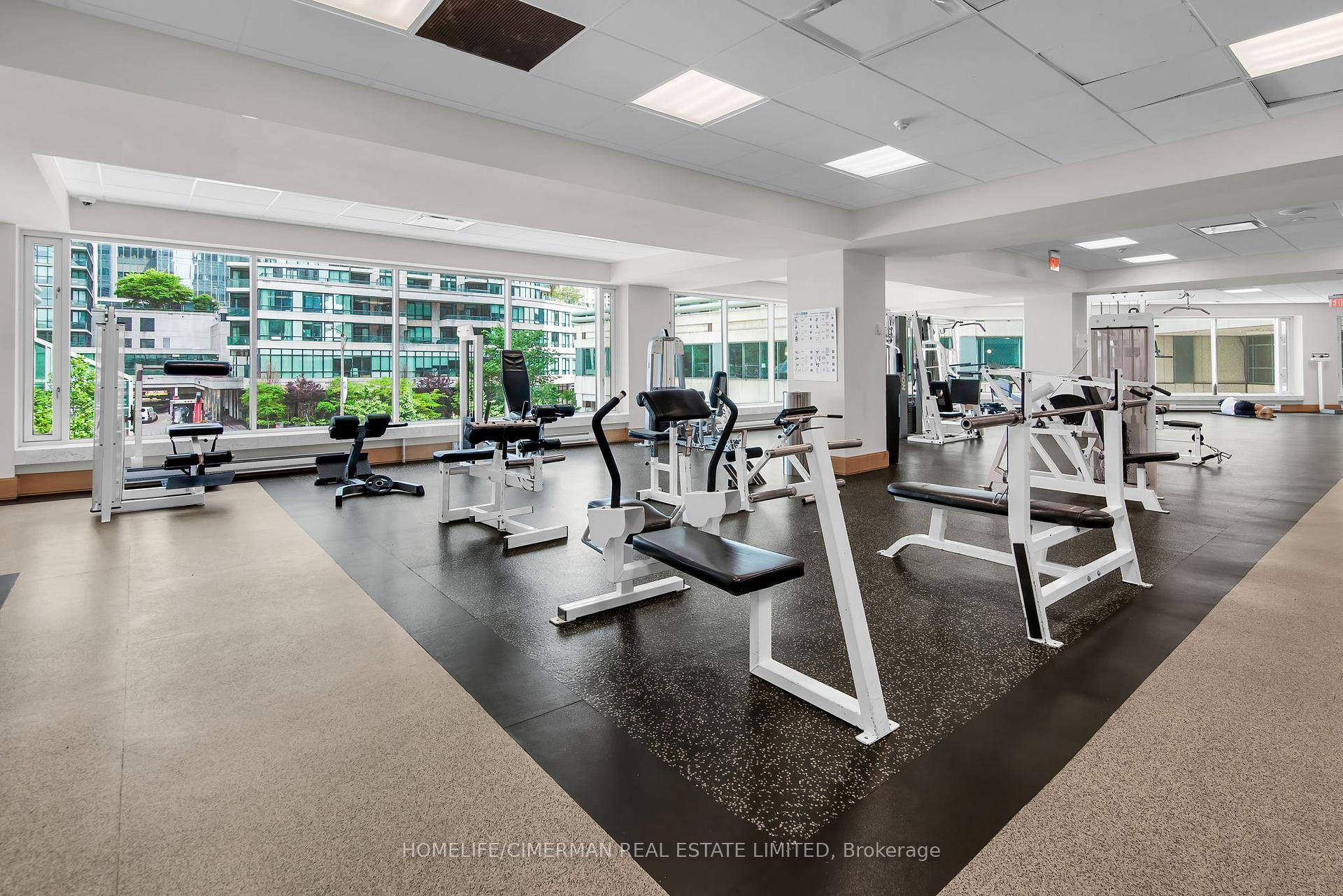 3 Bedrooms Condo at 10 Queens Quay, Toronto For sale