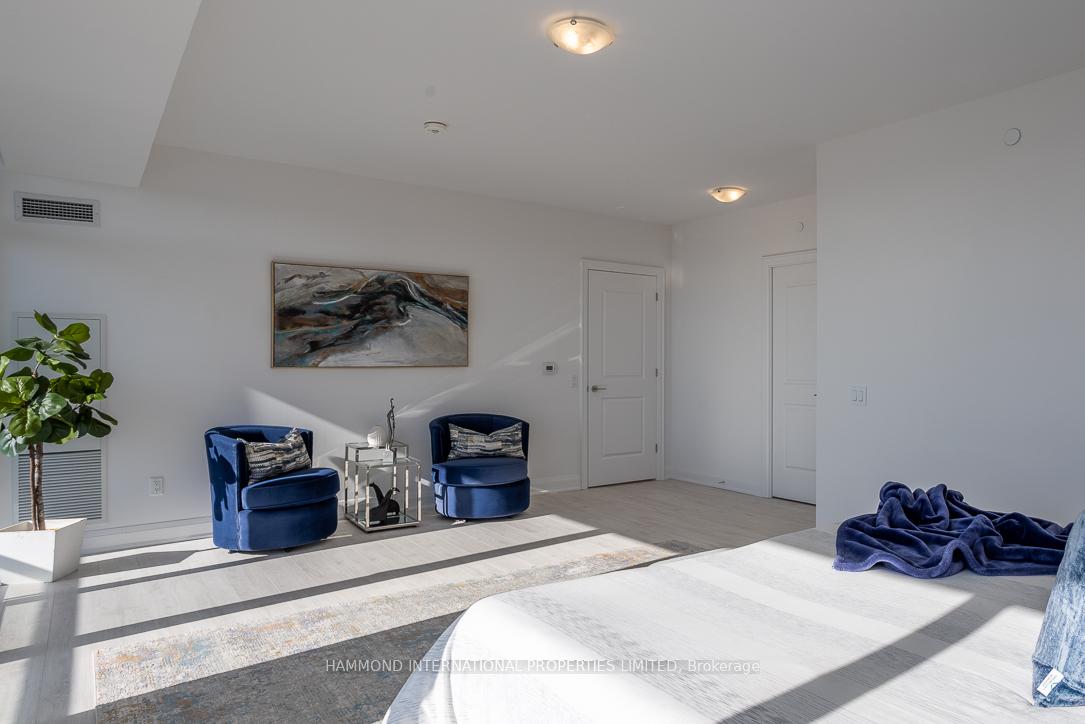 4 Bedrooms Condo at 20 Gatineau,  Vaughan For sale