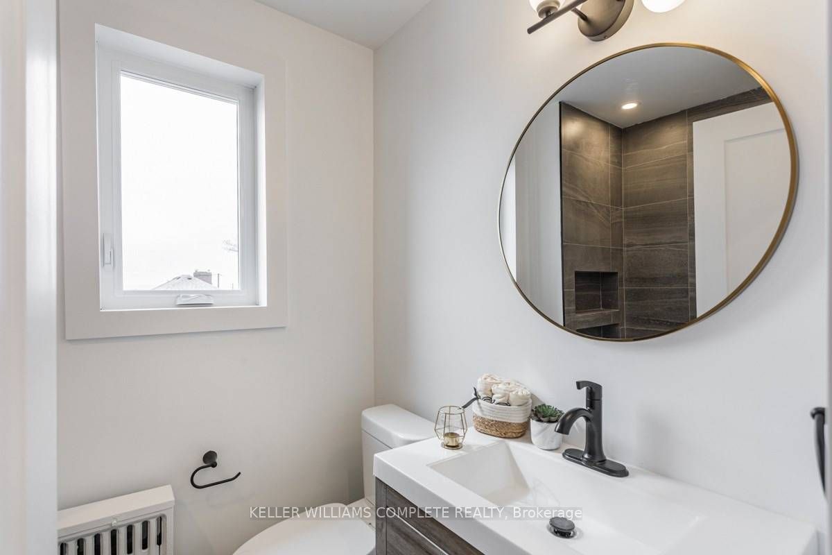 #3 - 185 Bowie Avenue, Toronto, ON M6E 2R5