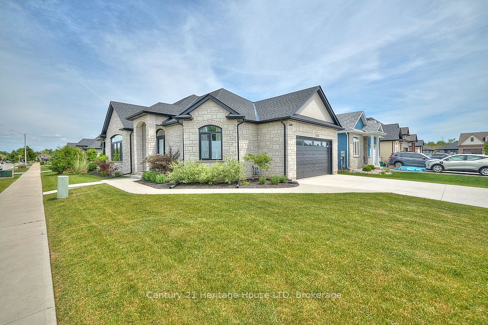 4242 VILLAGE CREEK