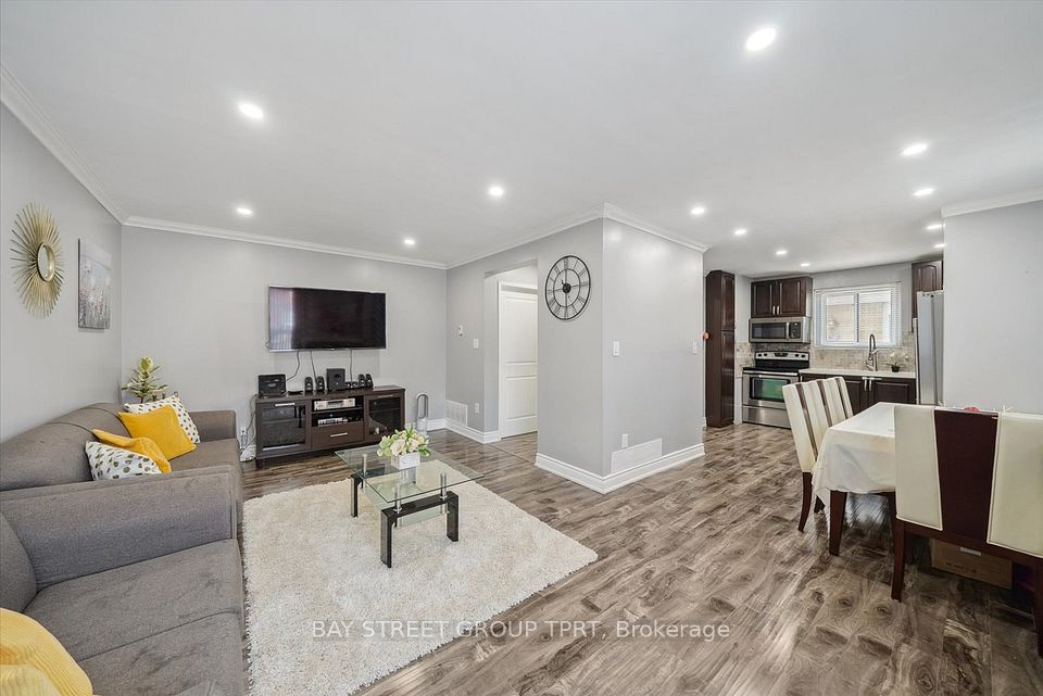 16 Bur Oak