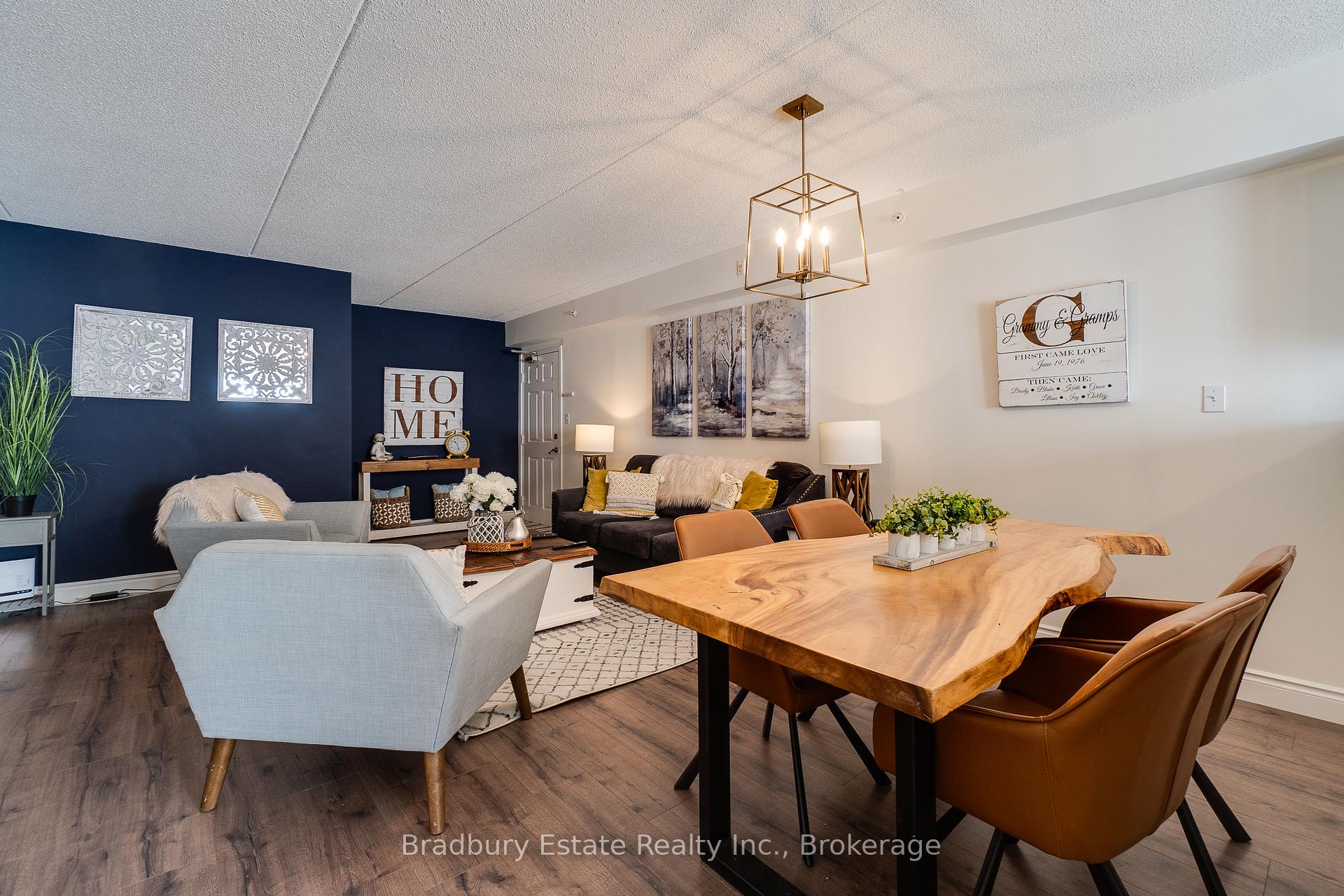 2 Bedrooms Condo at 2045 Appleby,  Burlington For sale