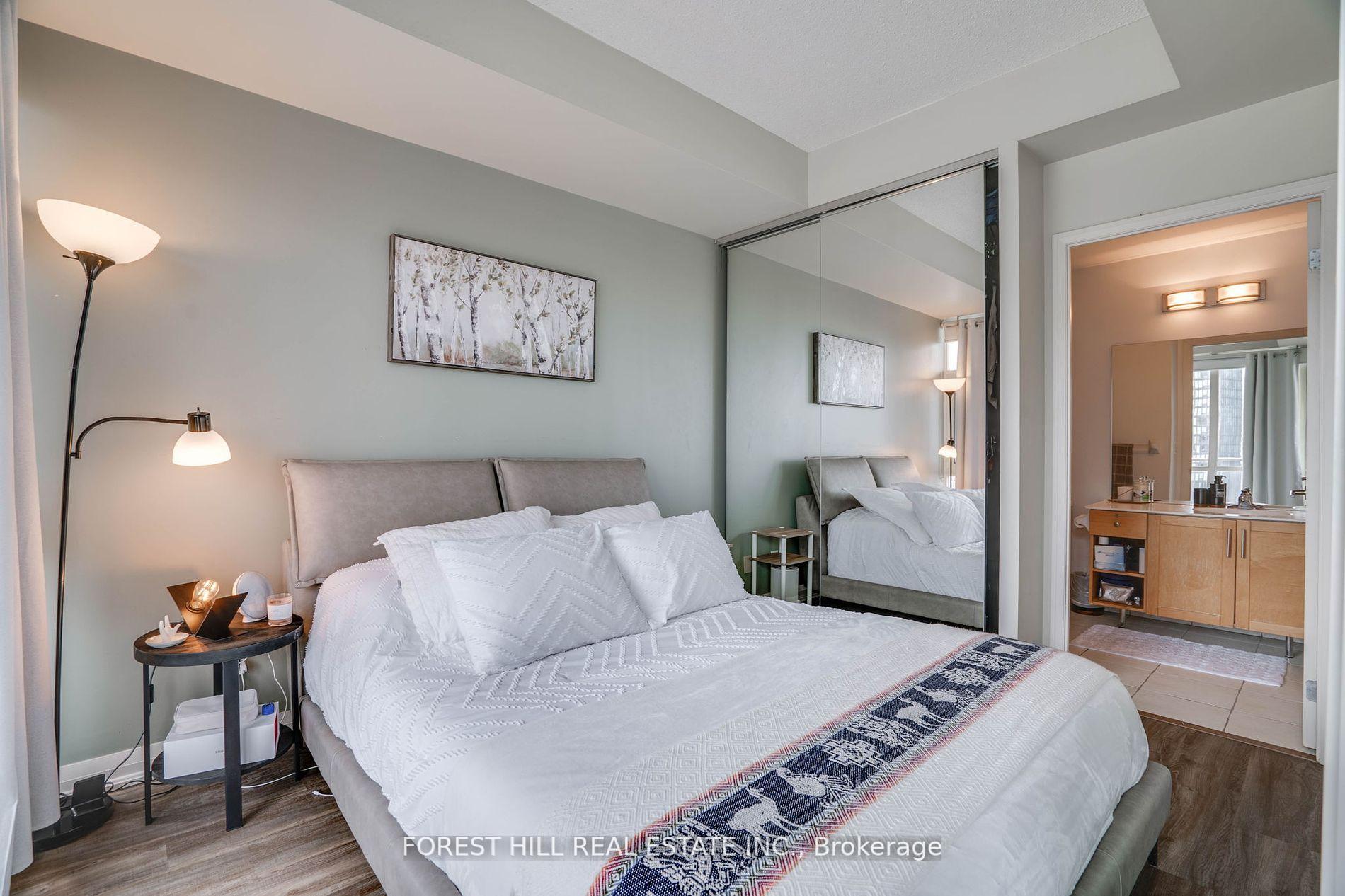 2 Bedrooms Condo at 220 Victoria, Toronto For sale