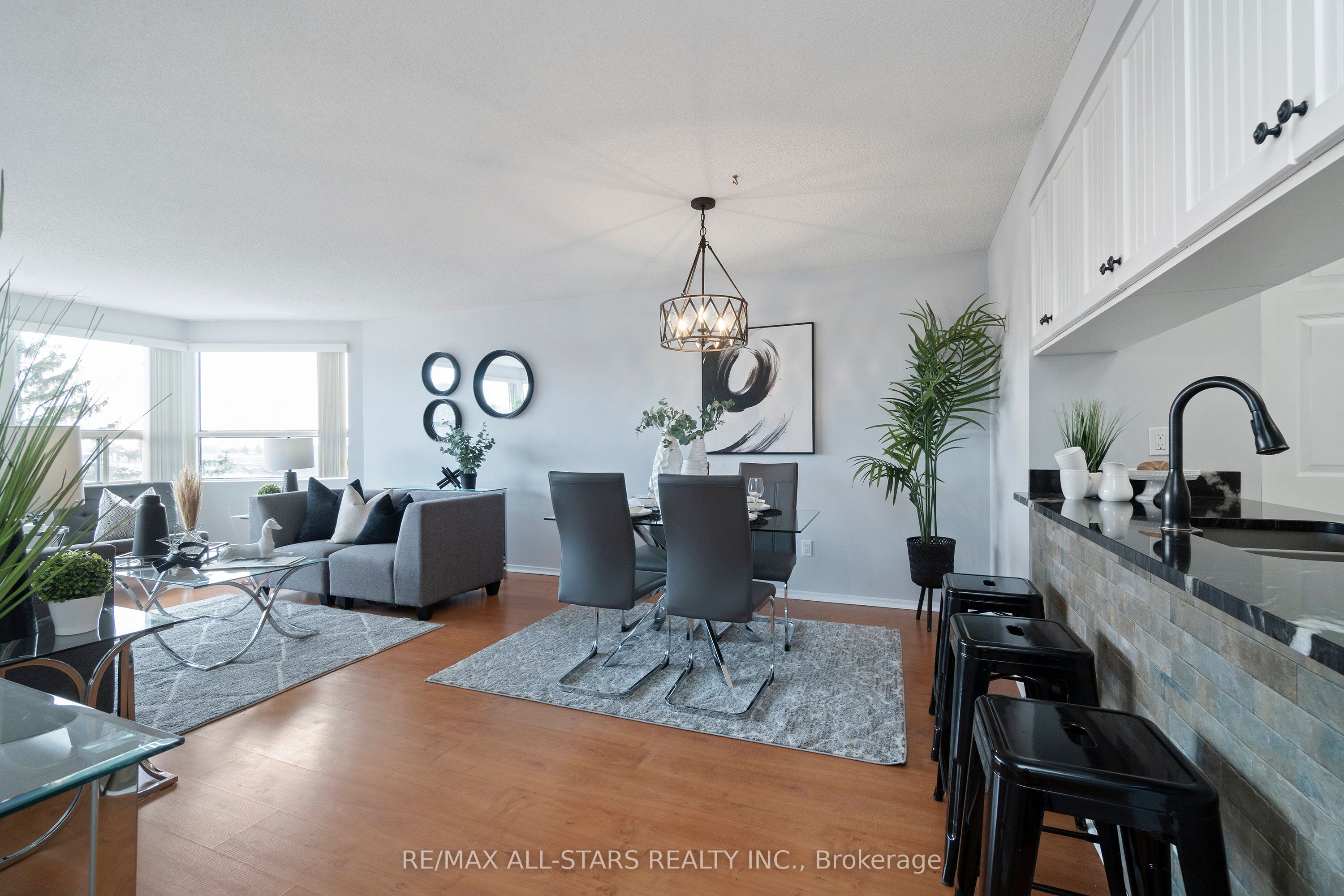 2 Raymerville Drive, #512