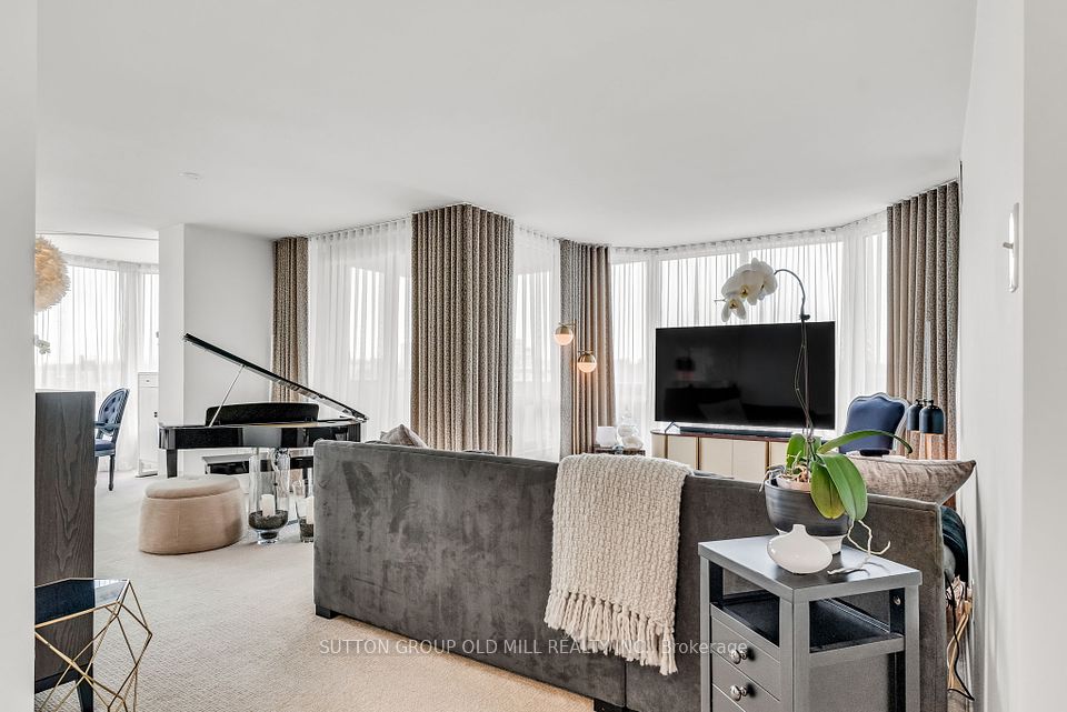 1320 Islington