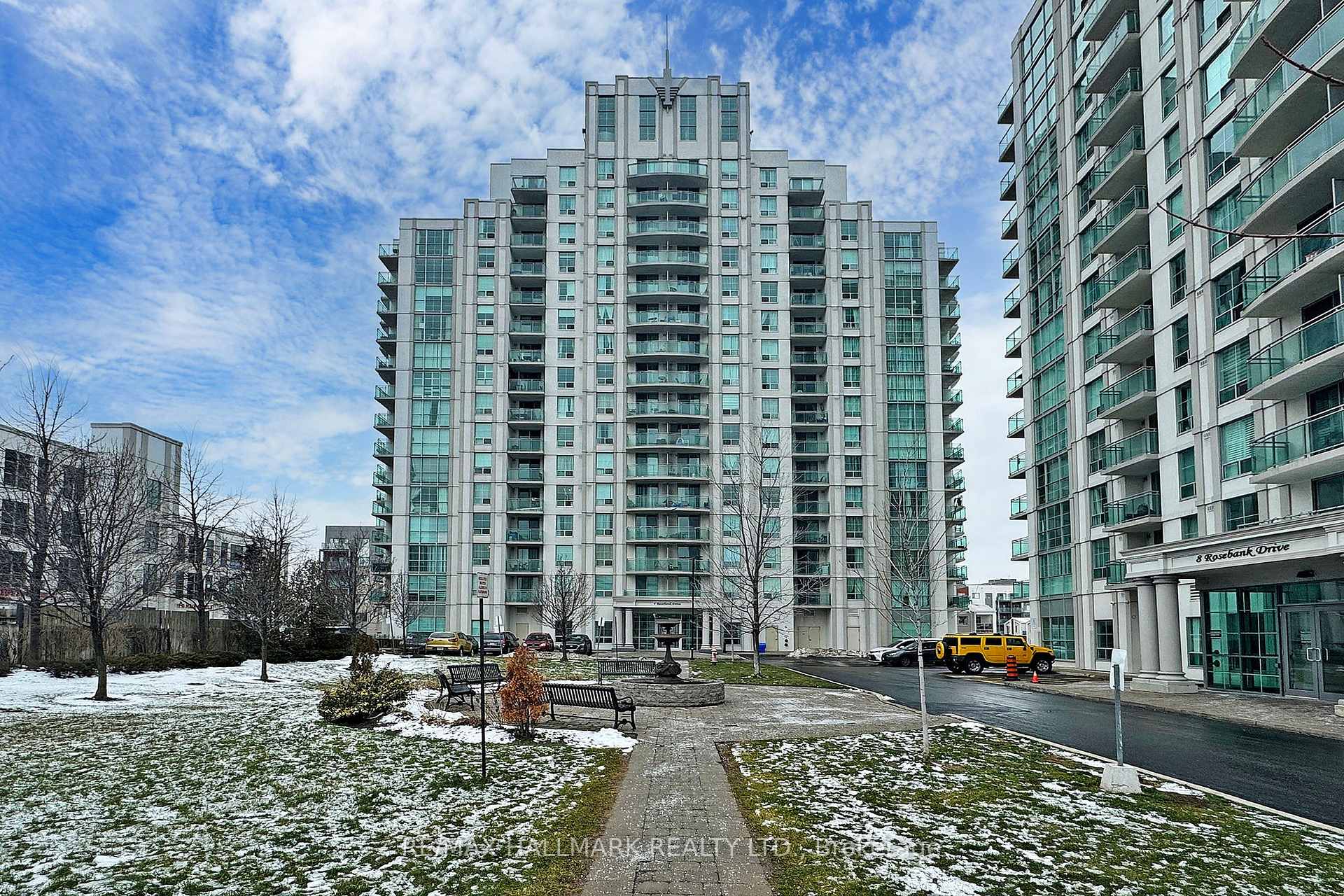 1 Bedroom Condo at 6 Rosebank,  Toronto For sale