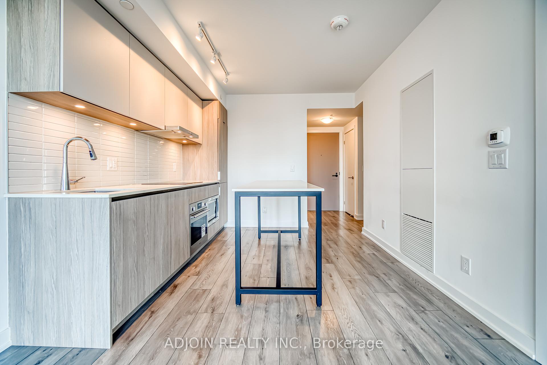 2 Bedrooms Condo at 47 Mutual, Toronto For sale