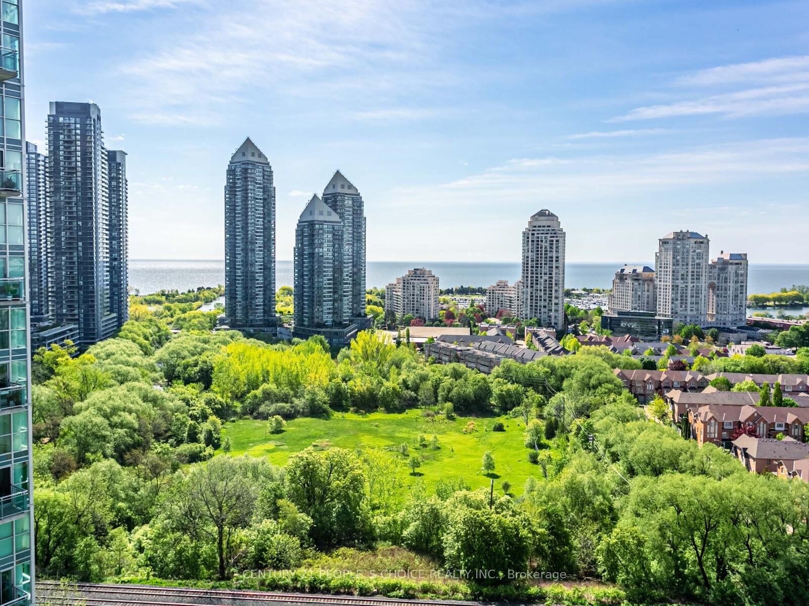 2 Bedrooms Condo at 251 Manitoba, Toronto For sale