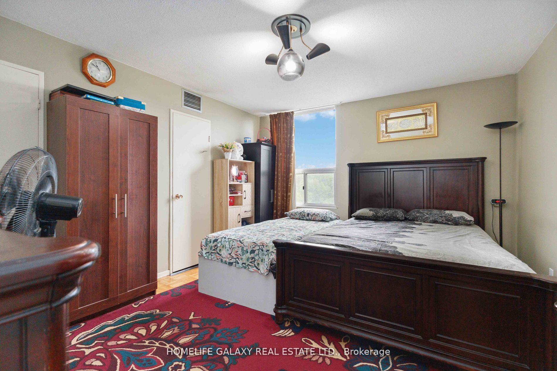 20 Edgecliff Golfway, #616
