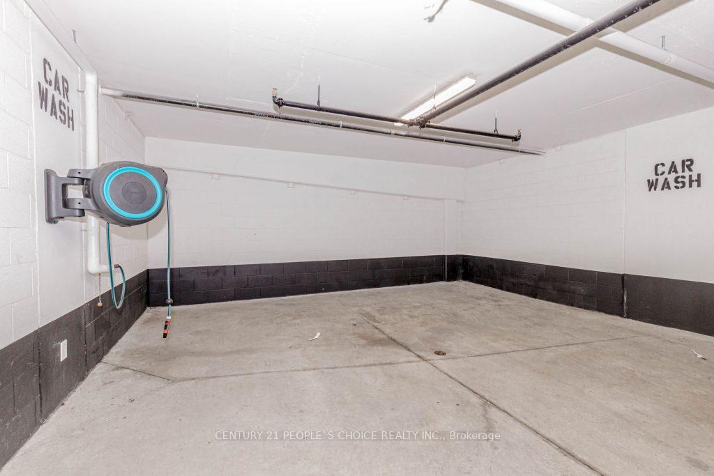 2 Bedrooms Condo at 1461 Lawrence, Toronto For sale