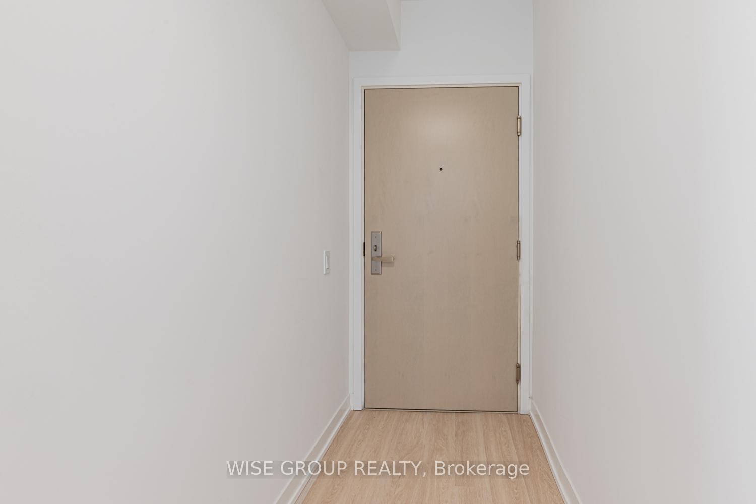 2 Bedrooms Condo at 500 Wilson, Toronto For sale