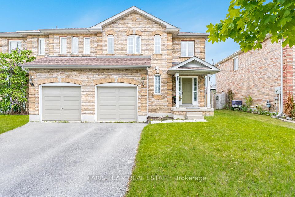 123 Holly Meadow Road, Barrie, ON L4N 9Z6