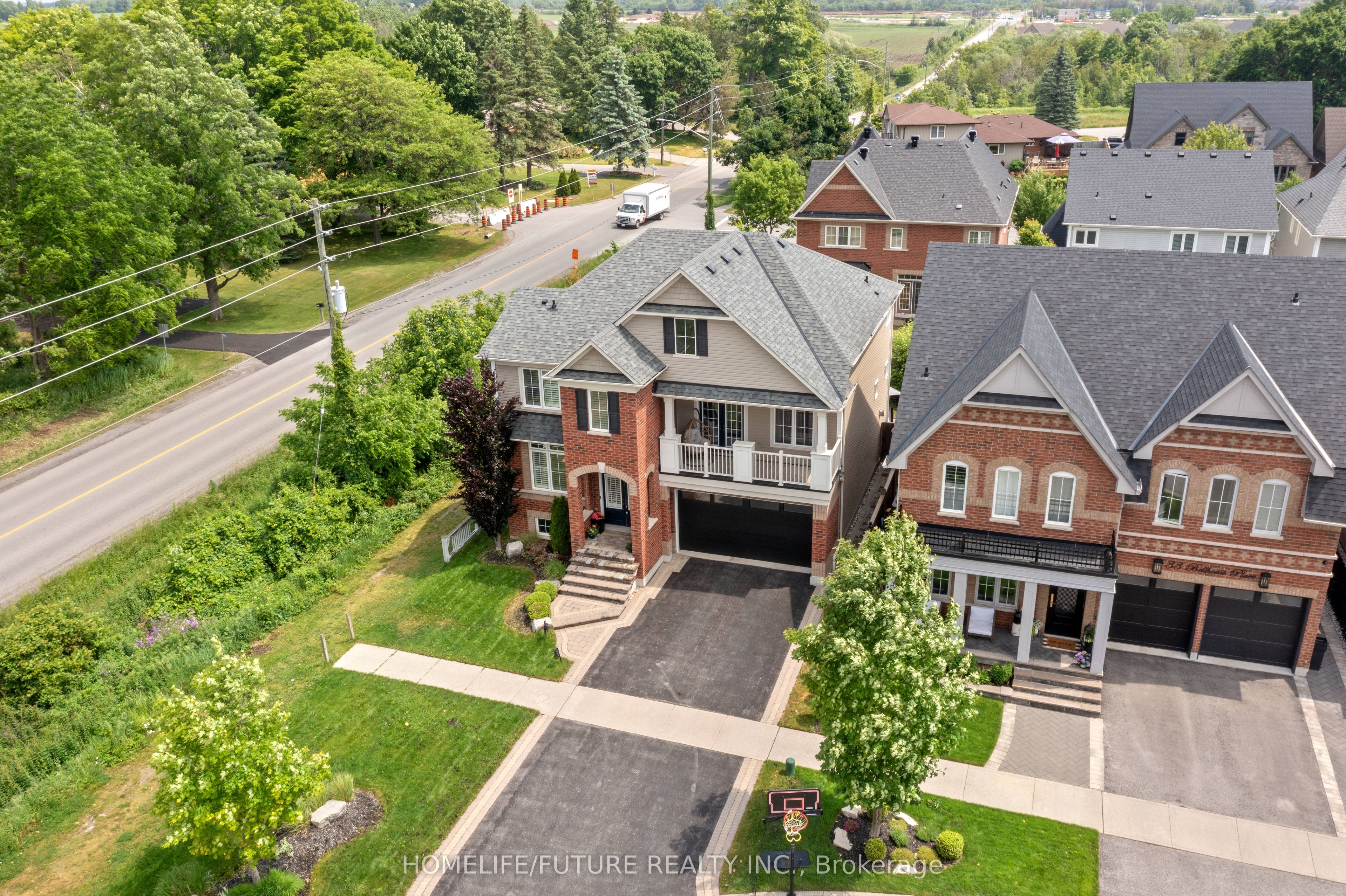 35 Bellhouse Place, Whitby Brooklin