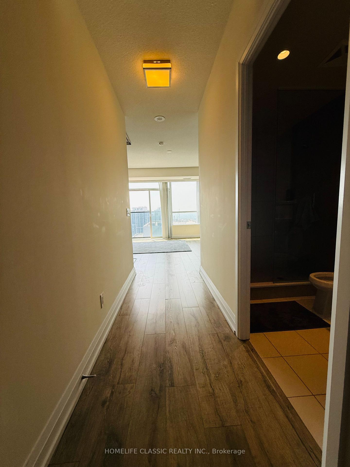 2 Bedrooms Condo at 2 ANNDALE, Toronto For sale