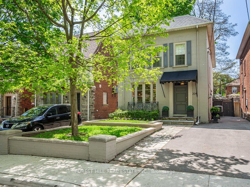 204 Glen Cedar Road, Toronto, ON M6C 3H1