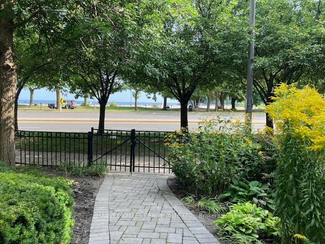 1800 Lake Shore Boulevard E Ground