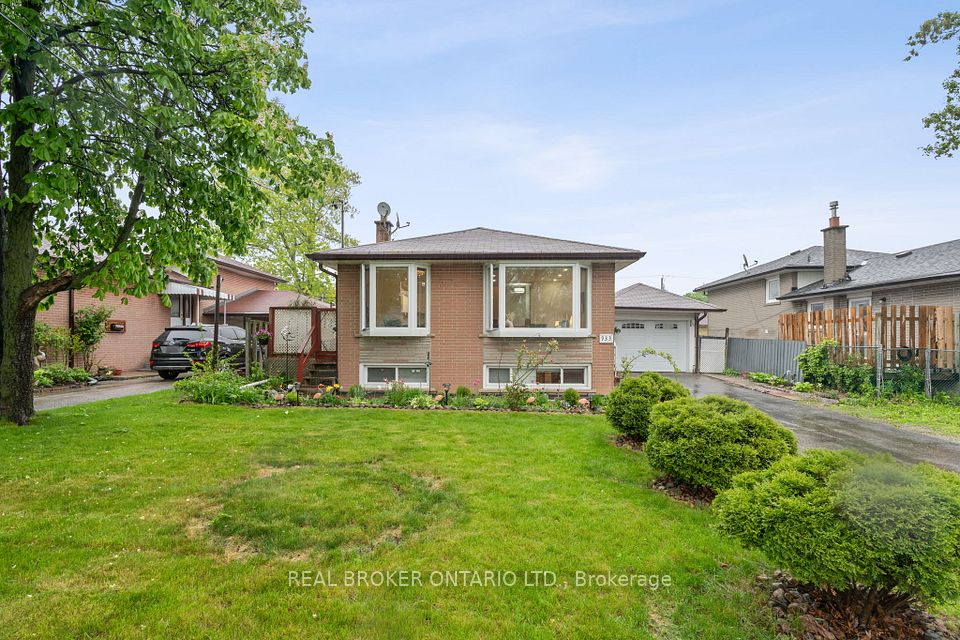 933 Scarborough Golf Clb
