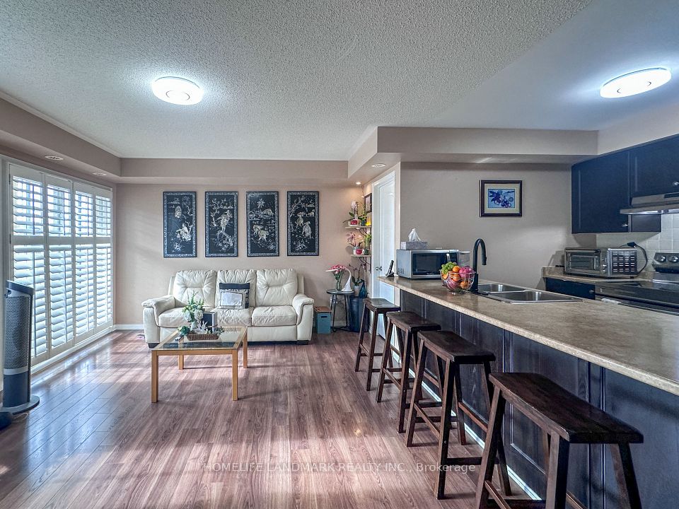 157 Isaac Devins Boulevard