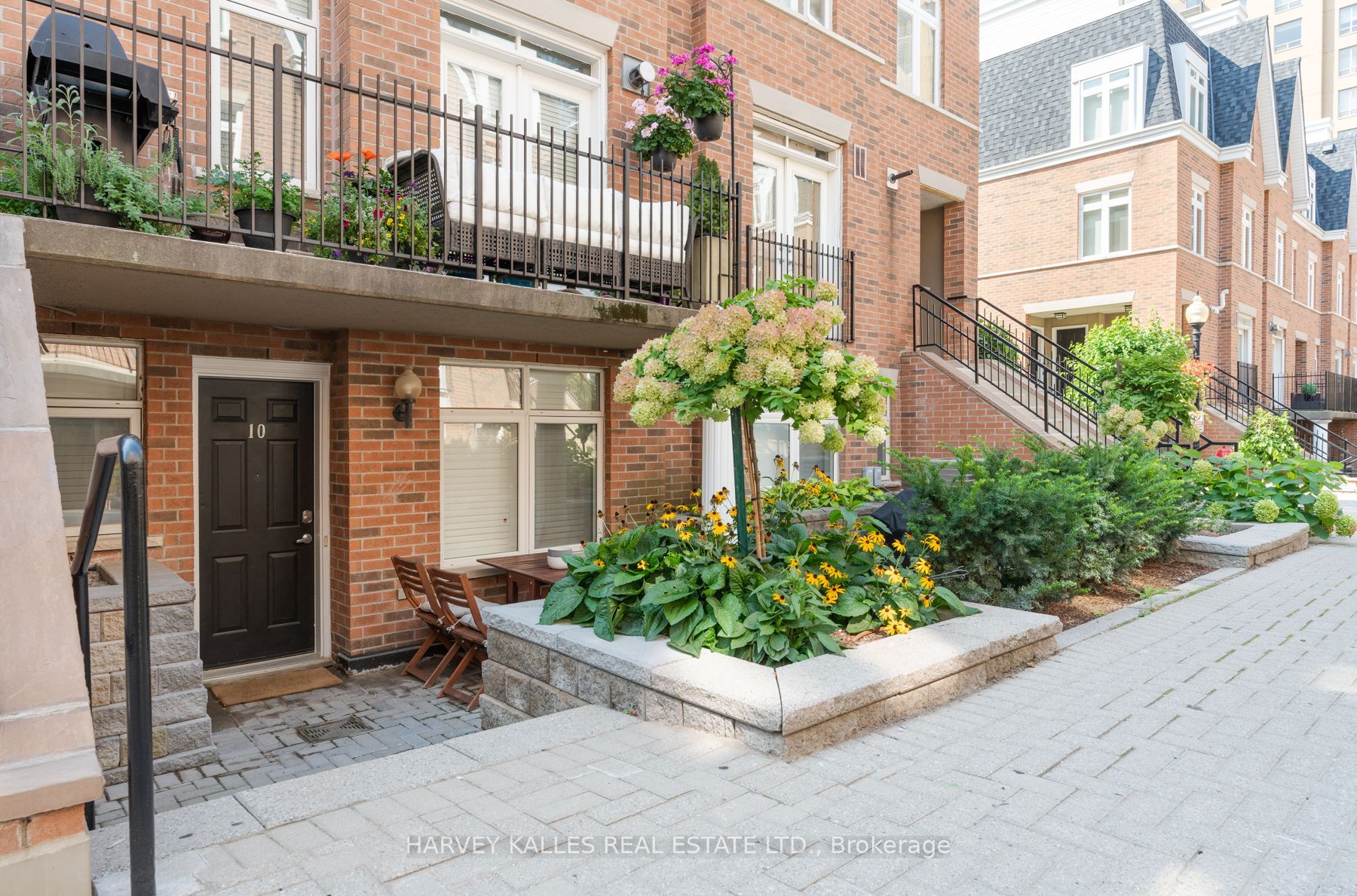 85 Lillian Street 10