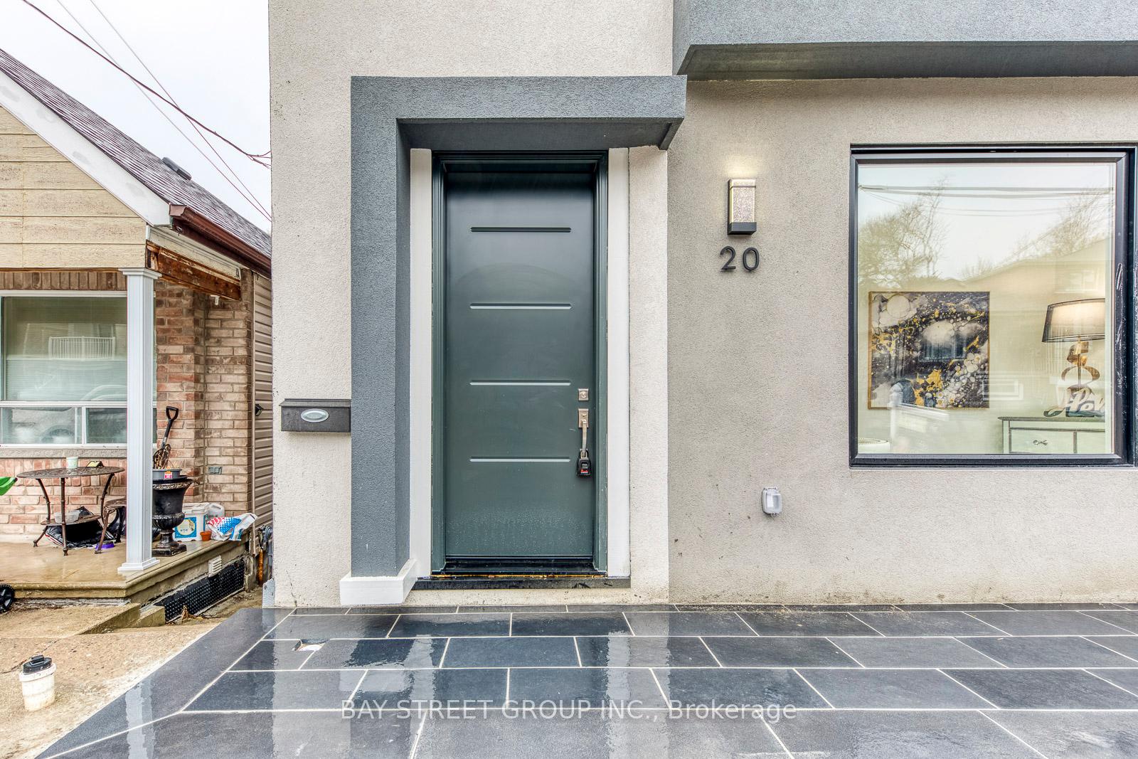 20 Rochdale Avenue, Toronto, ON M6E 1X2