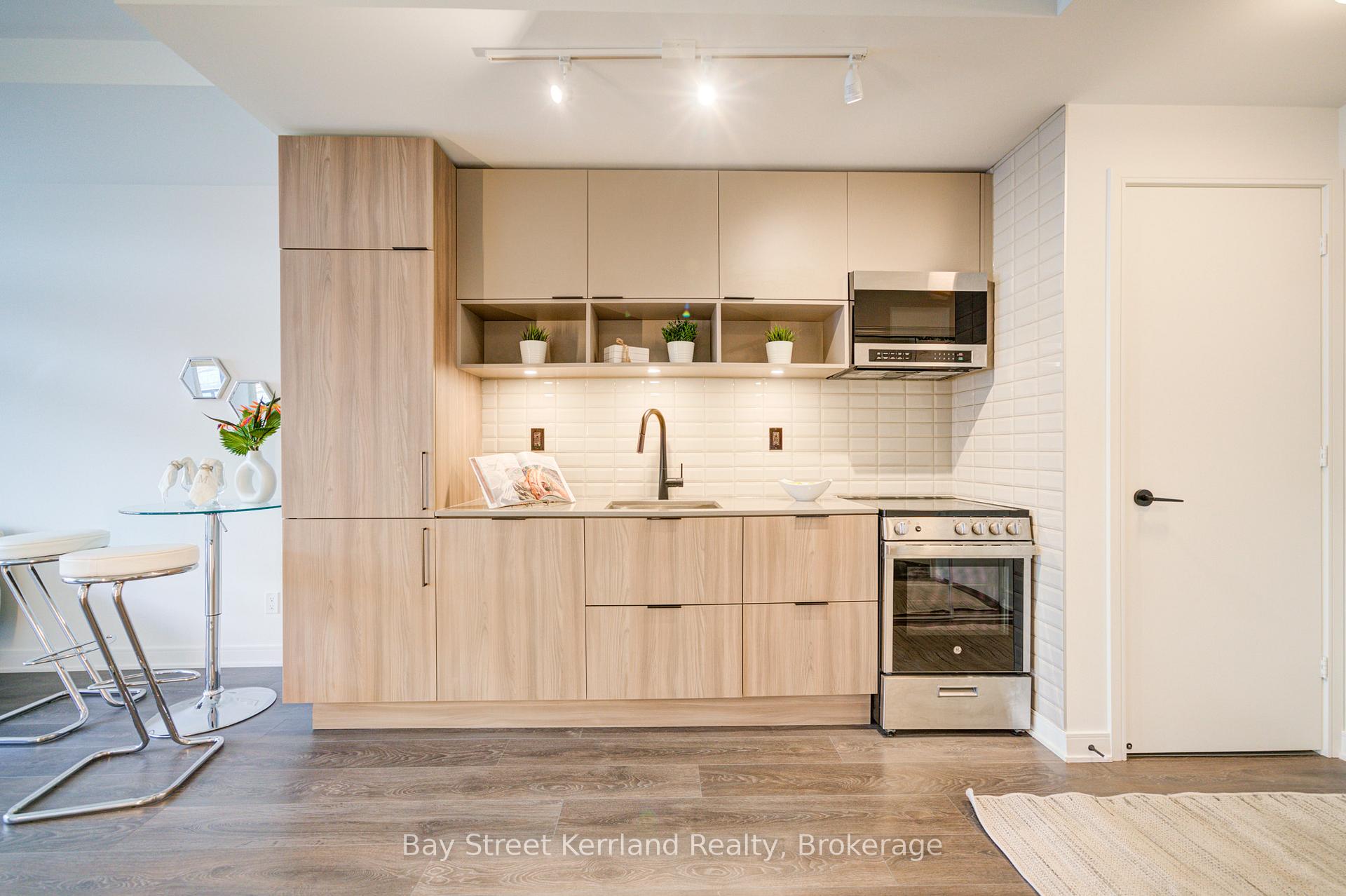 2 Bedrooms Condo at 35 Rolling Mills,  Toronto For sale