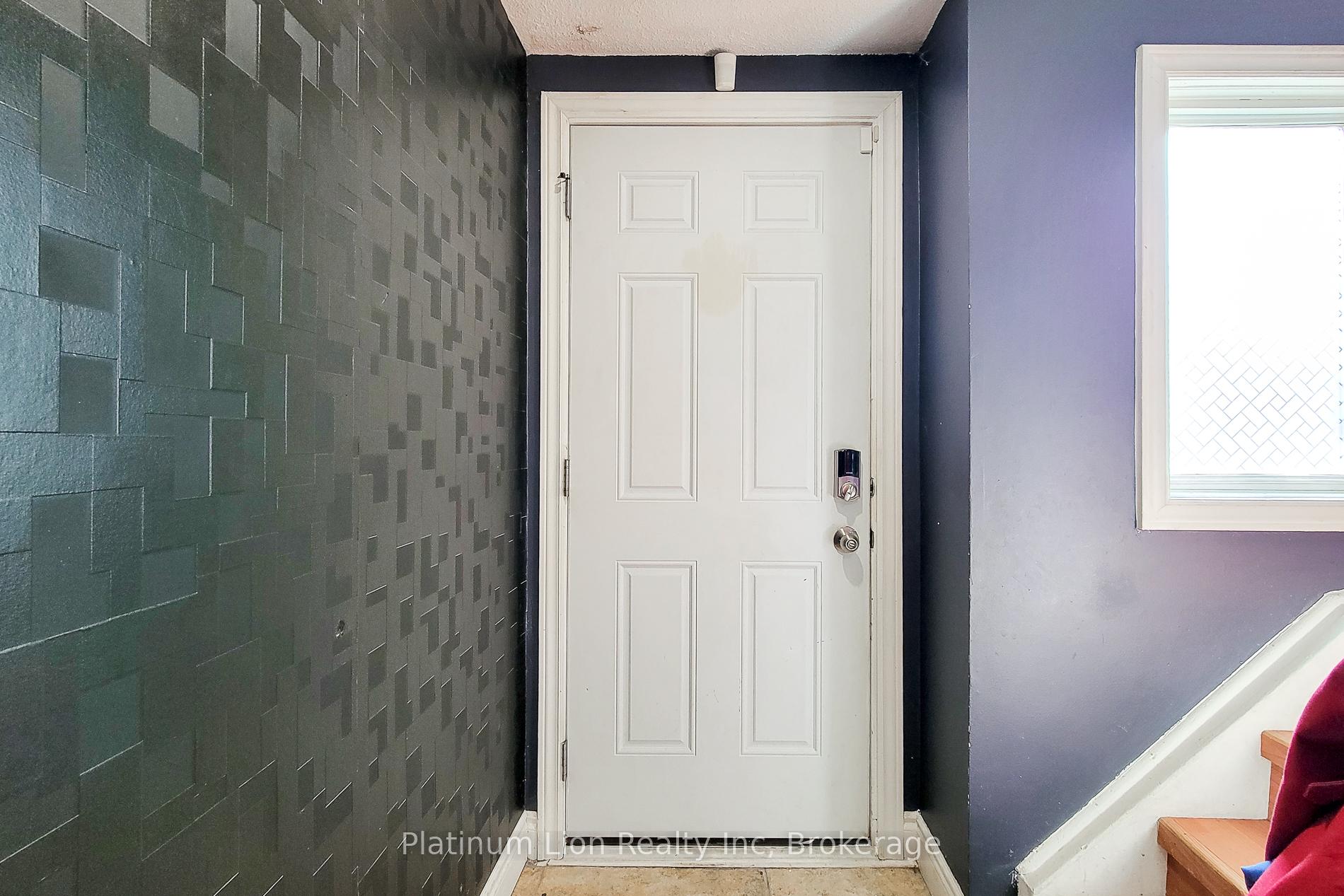 3 Bedrooms Condo at 1255 Upper Gage,  Hamilton For sale