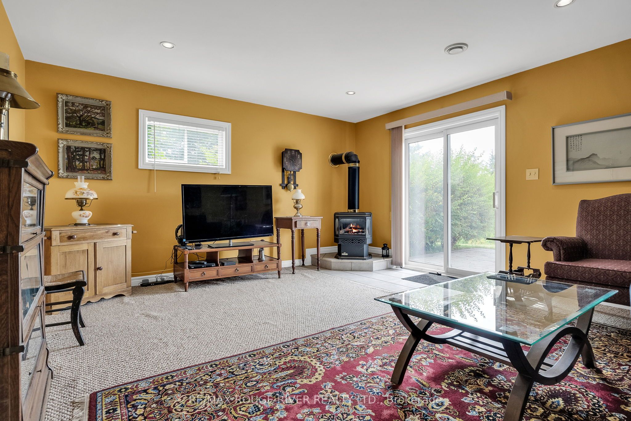 8 Sunrise Court