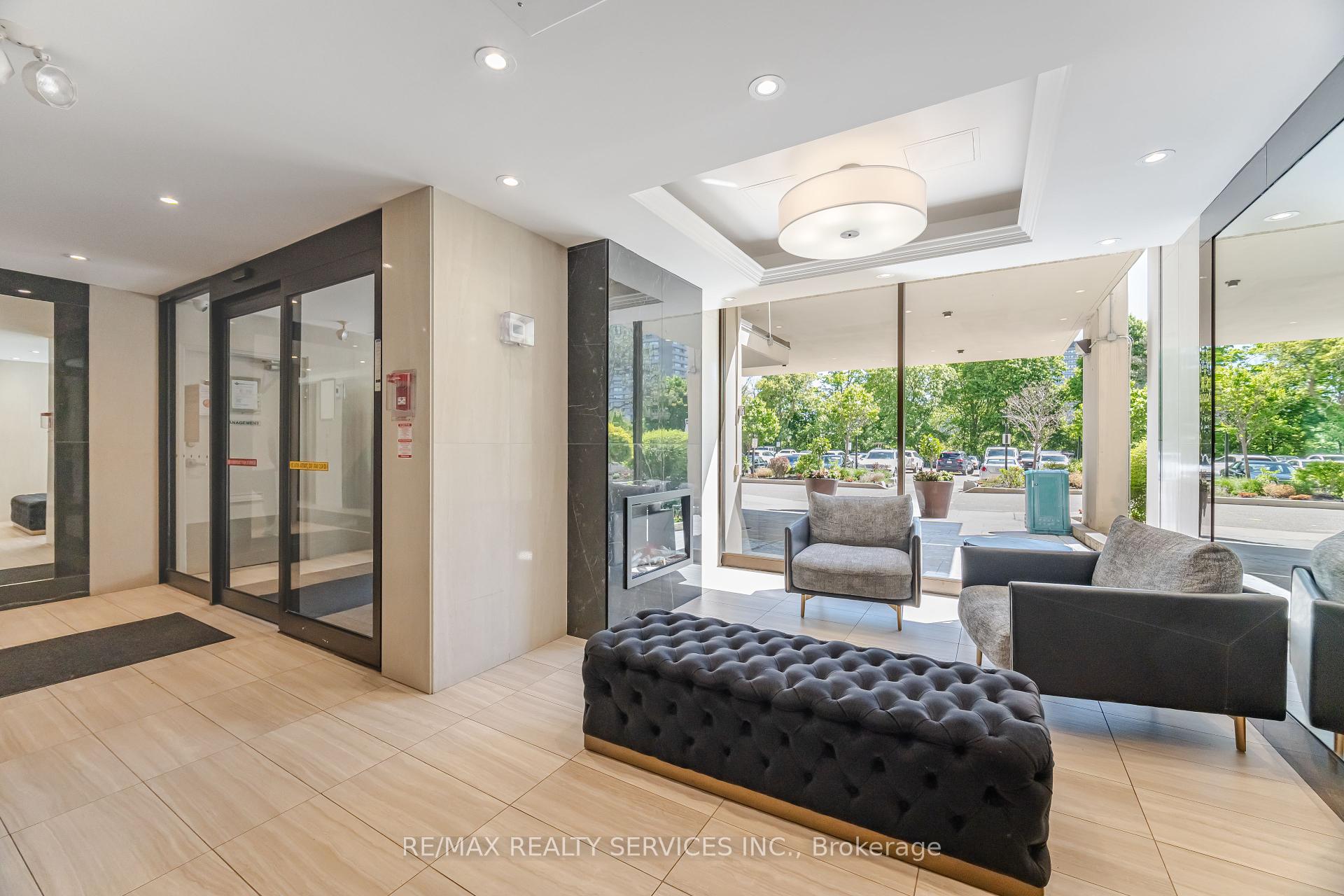 2 Bedrooms Condo at 715 Don Mills, Toronto For sale
