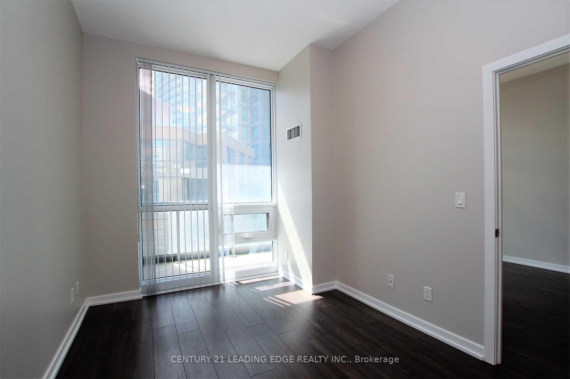 2 Bedrooms Condo at 56 Forest Manor, Toronto For sale