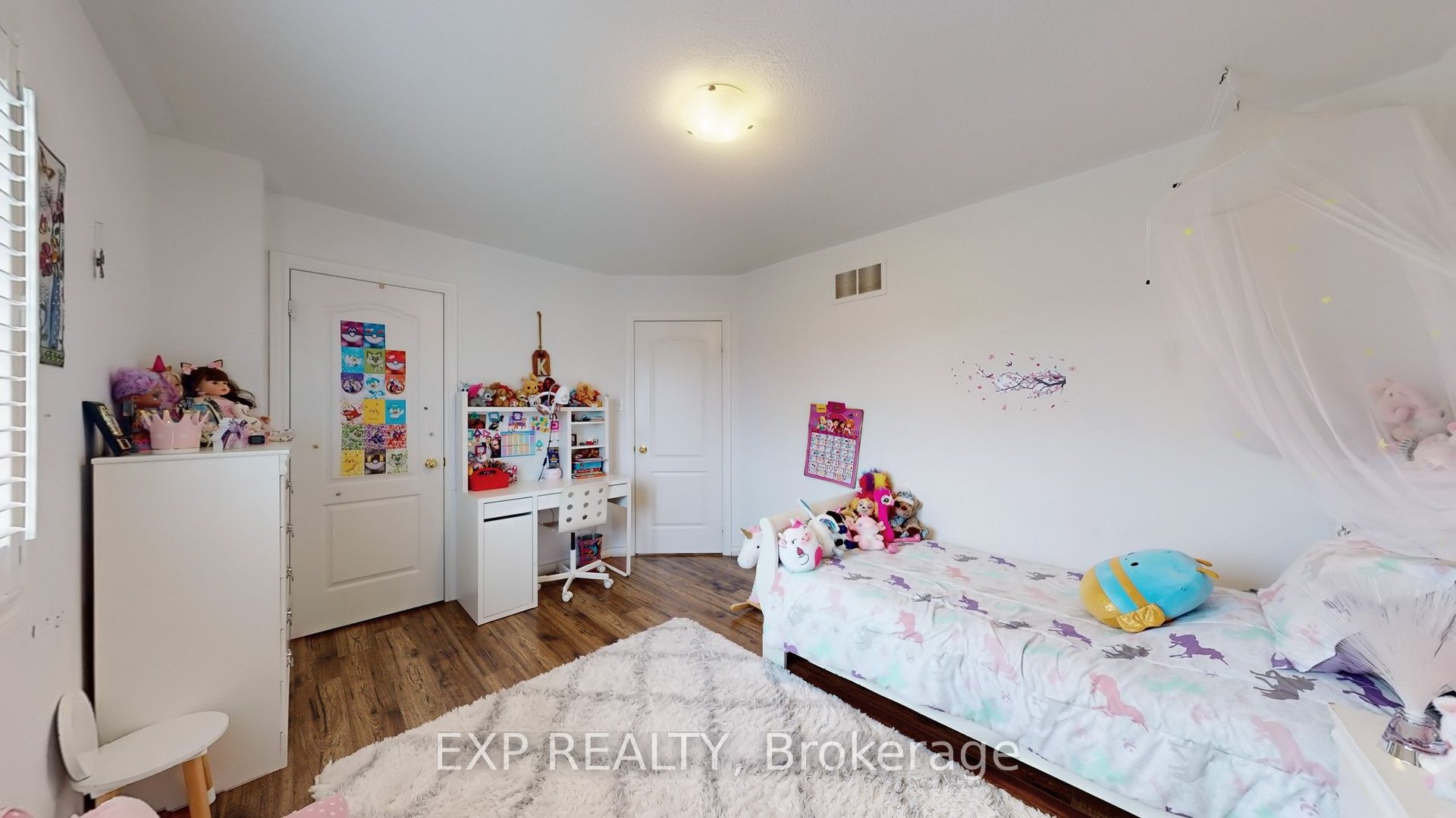 136 Donald Stewart Crescent