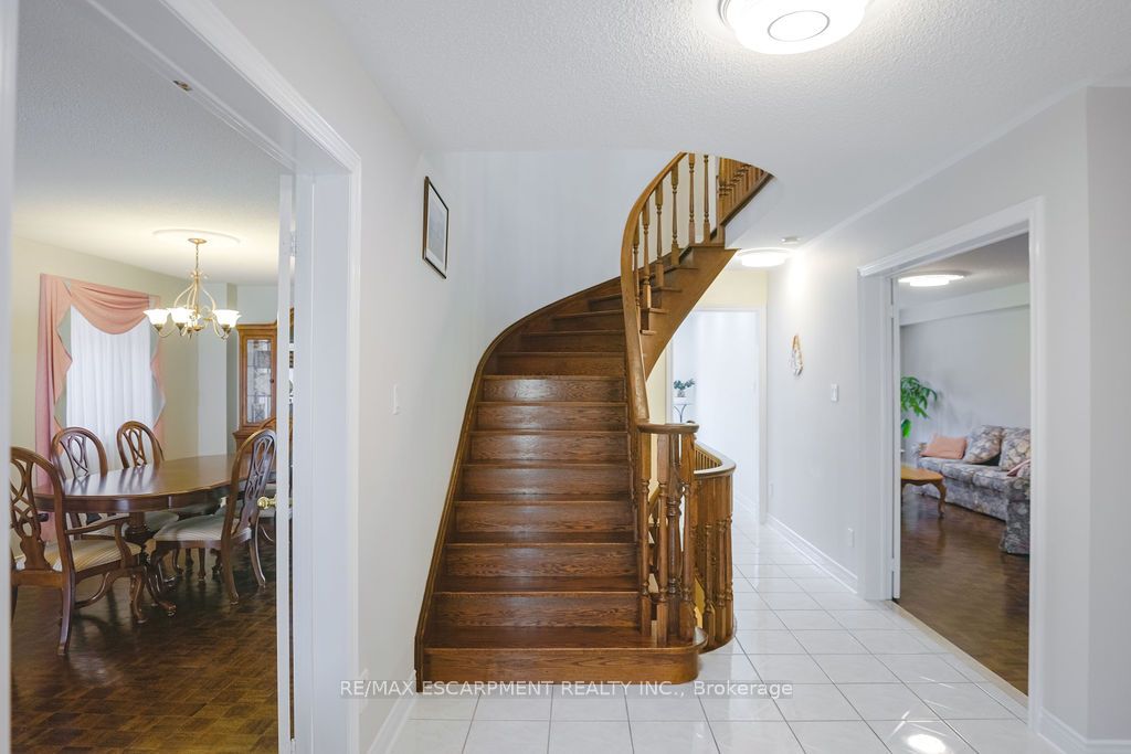 5100 Fallingbrook Drive