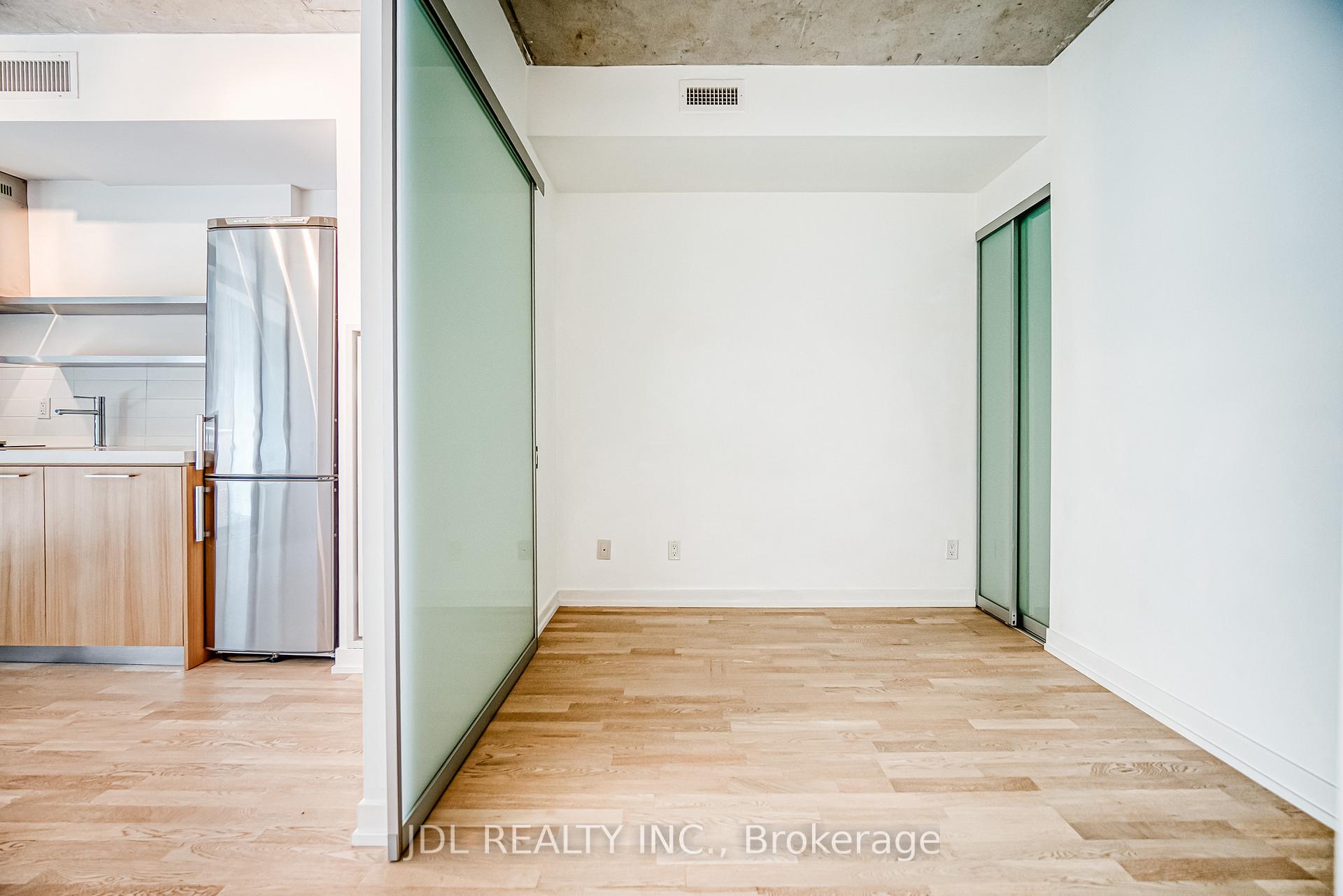 1 Bedroom Condo at 461 Adelaide, Toronto For sale